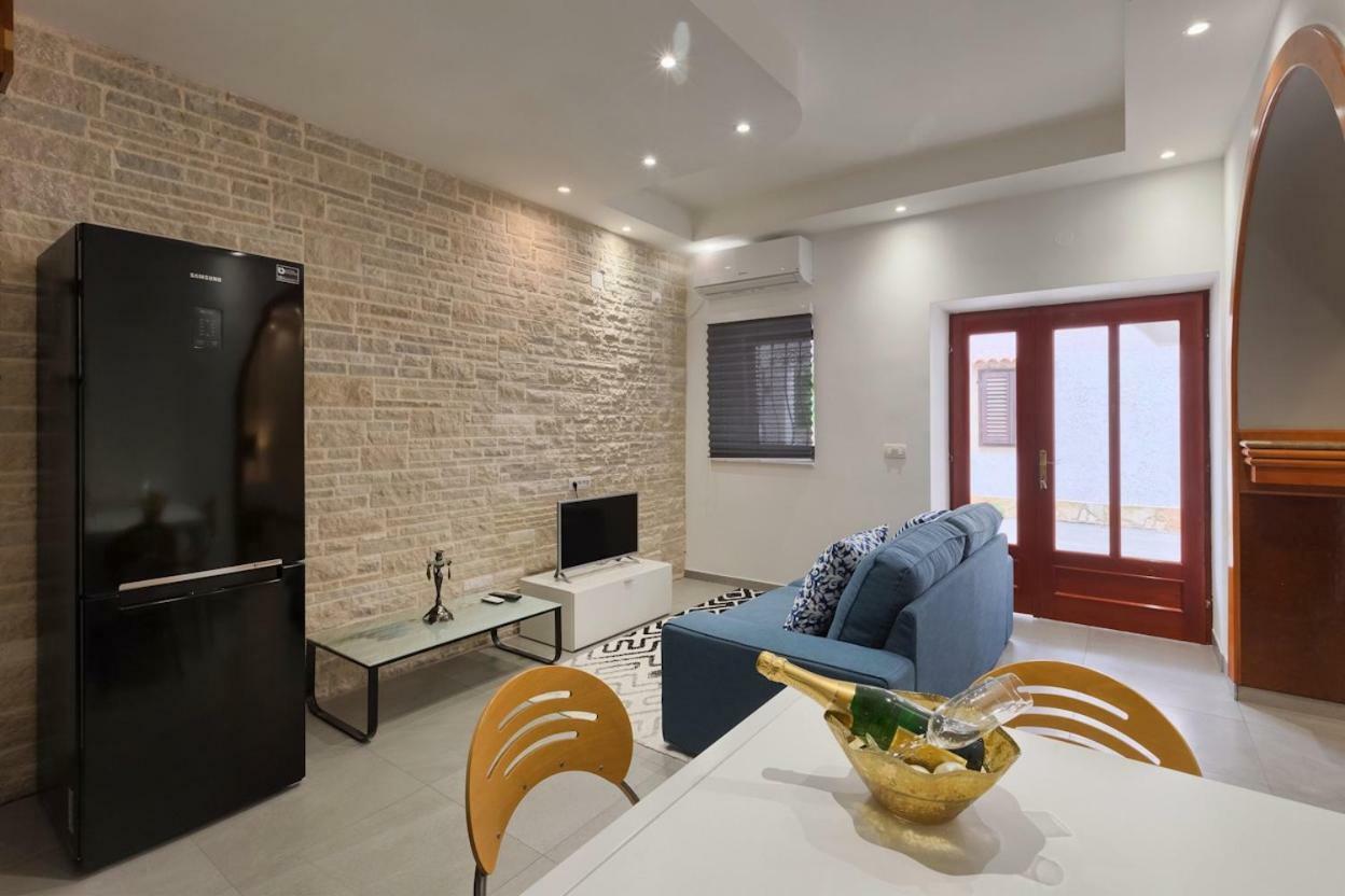 Apartman Marelux Premantura Exterior foto